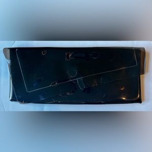 BCBGMAXAZRIA Black Envelope Style PVC Clutch Blag